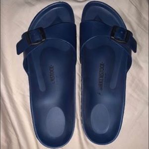 Birkenstock’s- barely worn